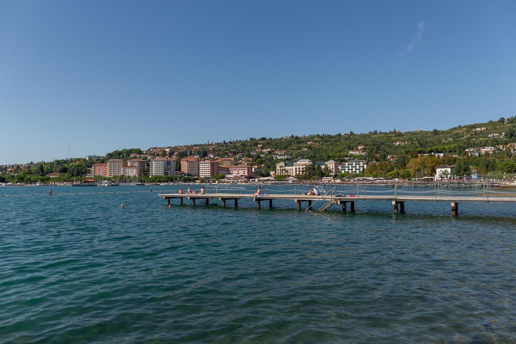 Floating Sea House Shark 3 Lejlighed Portorož Eksteriør billede